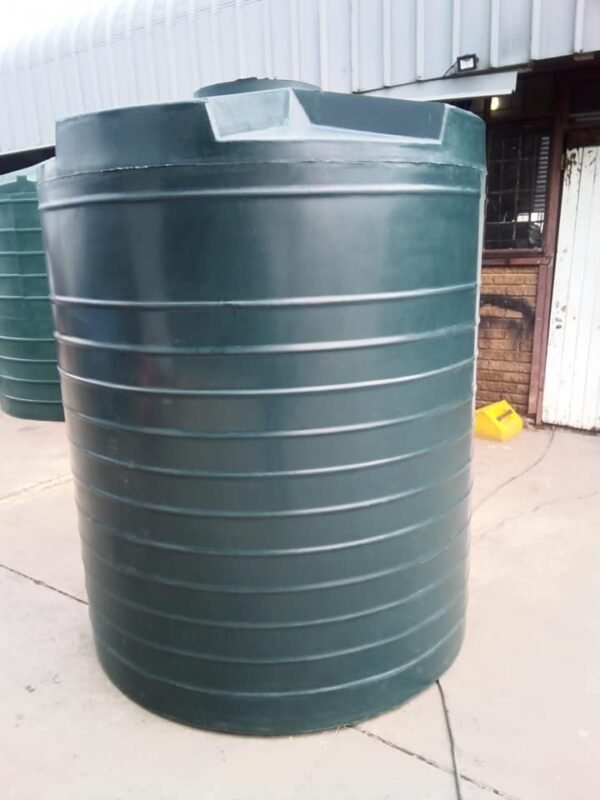 JoJo's 2700 litre Water Storage Tank